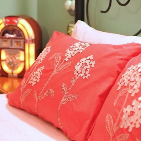 Belgrave Bed And Breakfast-3